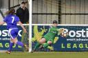 Tottenham Hotspur Ladies goalkeeper Toni-Anne Wayne denies a Doncaster Rovers Belles opponent (pic: wusphotography.com).